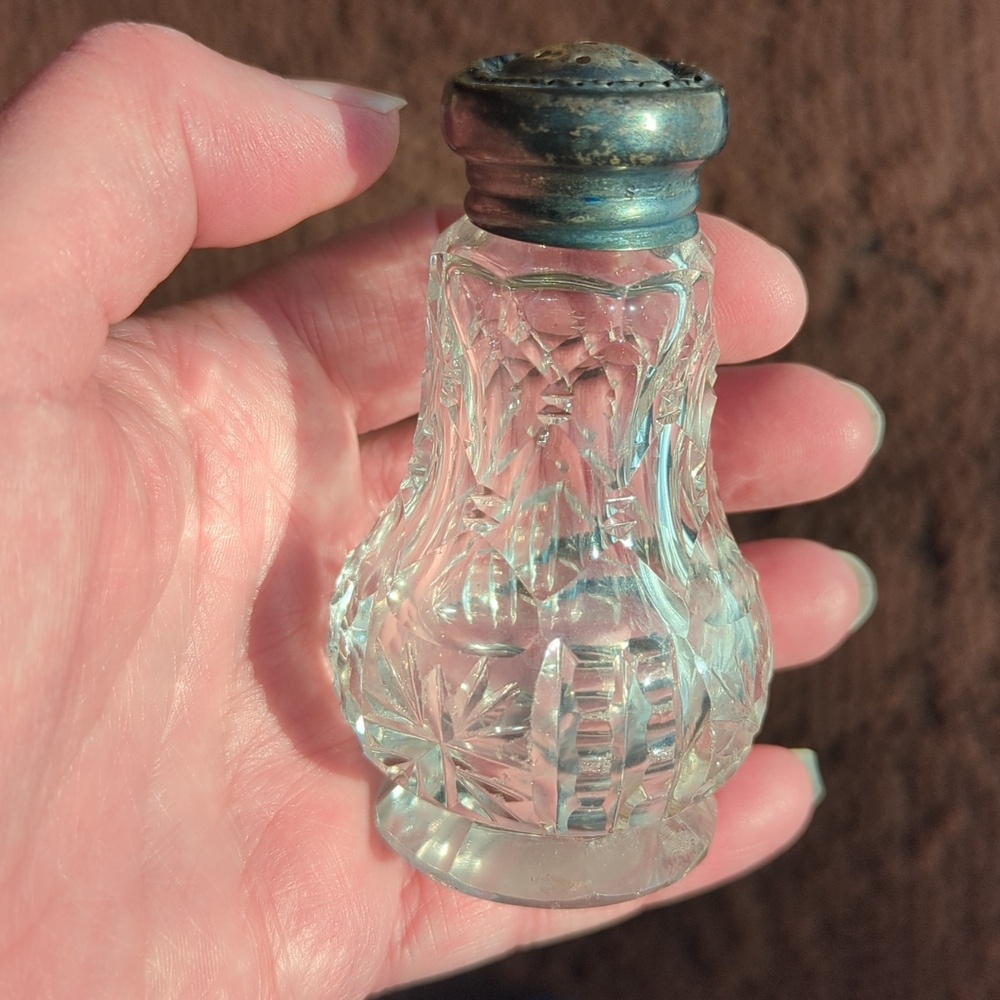 Victoriaian Cut Glass Shaker - Picture 8 of 8